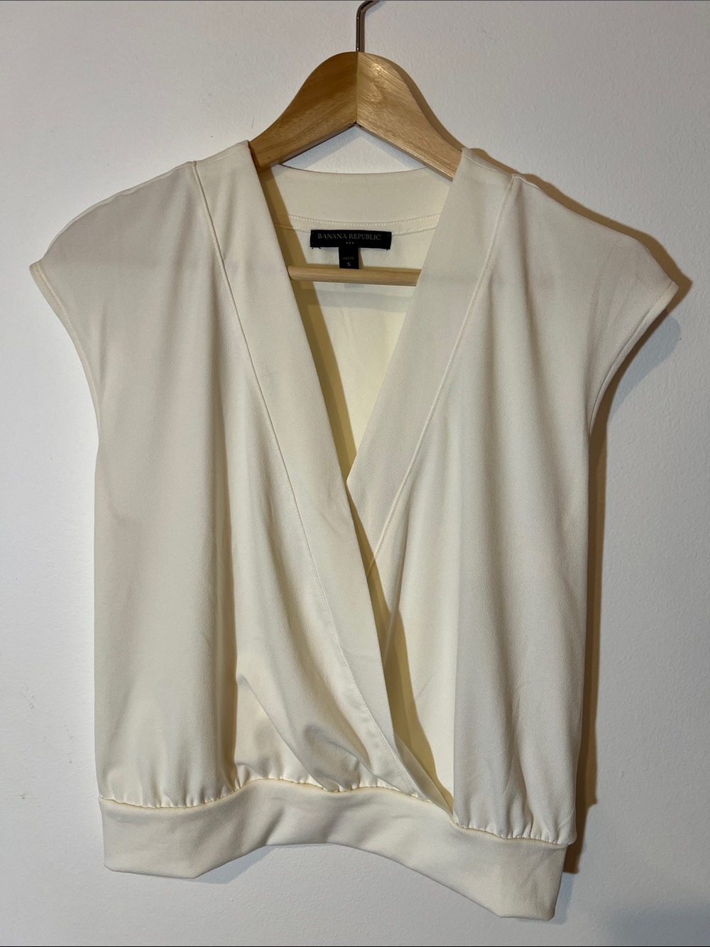 Banana Republic Ivory Wrap Front Cap Sleeve Crepe Blouse